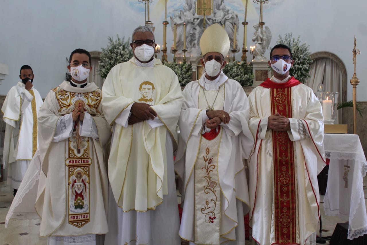 Salesianos Antillas ordenan dos nuevos sacerdotes