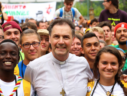 “Mis queridos jóvenes, nuestro corazón está hecho para la alegría y para vivir con esperanza”