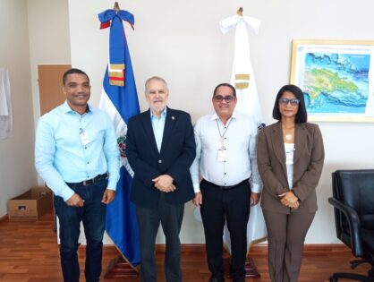 Los Salesianos giran visita de cortesía al Ministro de Medio Ambiente