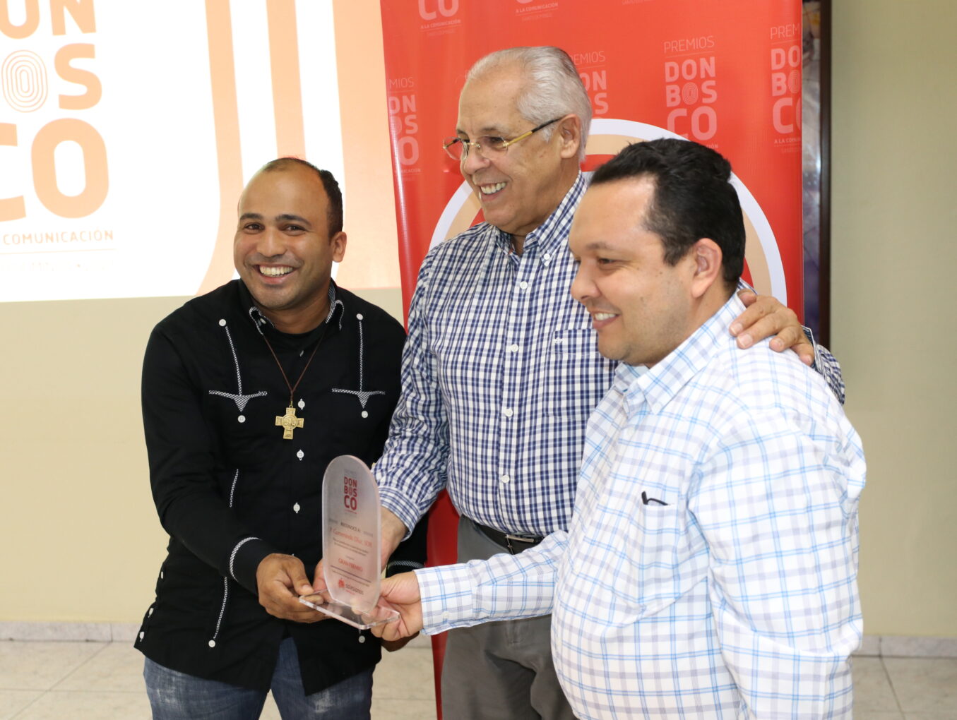 Salesianos entregan Premios Don Bosco a la Comunicación